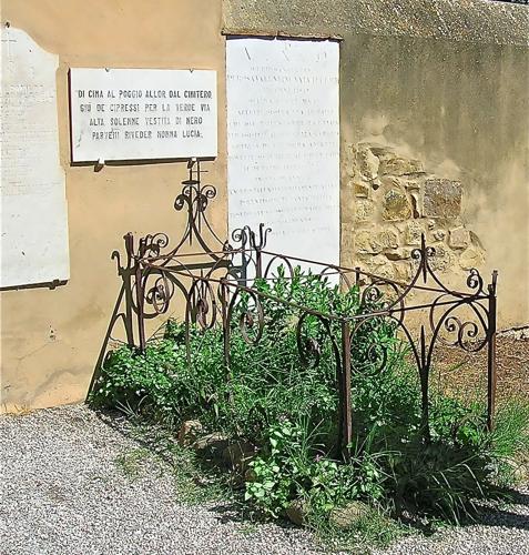 Cimitero nonna Lucia a Bolgheri